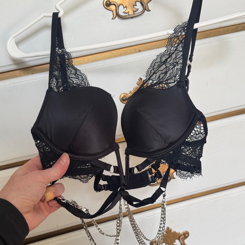 Strappy Lace And Chains Bra